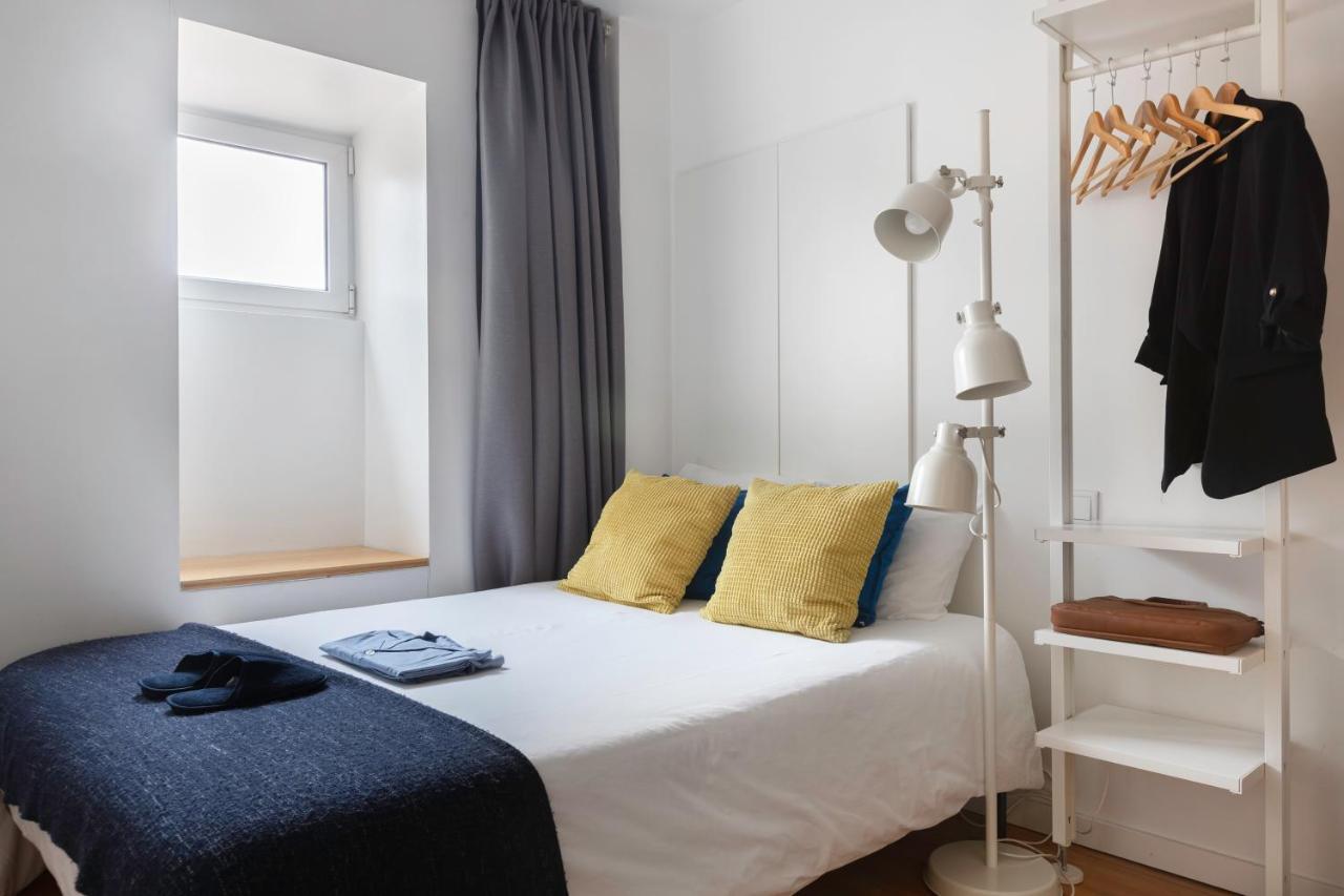 Apartamento Bairro Alto Bronze Of Art *